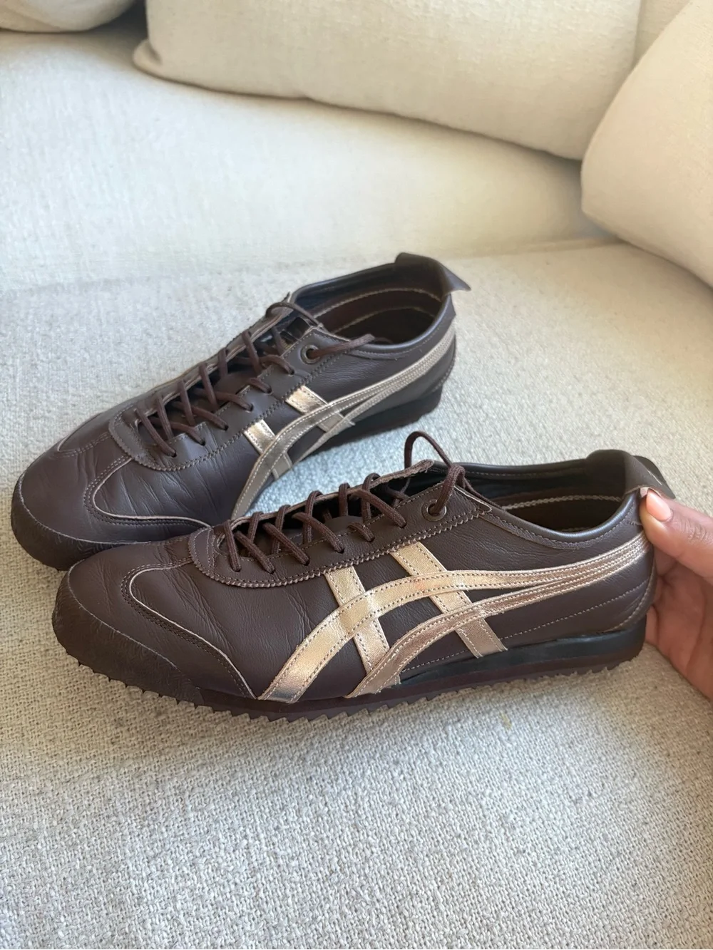 Onitsuka Tiger by Asics Mexico 66 Sneaker - Brown/Gold Accent - only worn twice